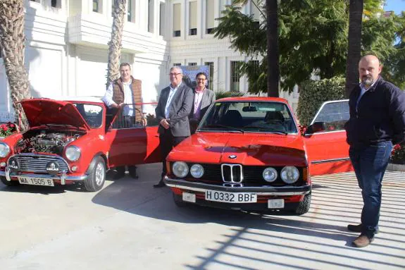 Last year's classic car rally in Comares. 