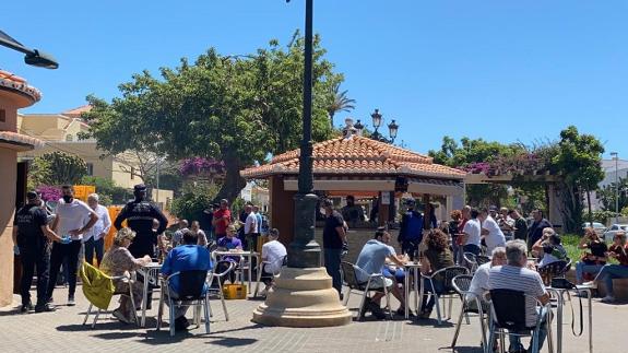 An open air tapas bar in Almeria had to be closed down.