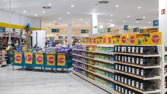 UK supermarket chain opens store in Nerja
