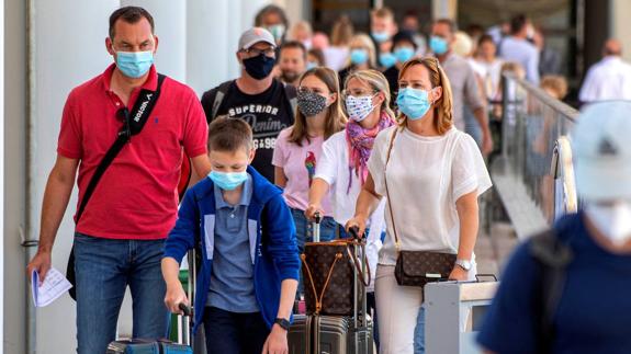 Scotland maintains 14-day quarantine for travellers from Spain