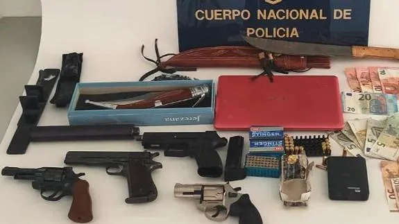 Arms seized in the operation.