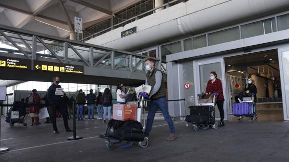 Spain agrees to relax proof needed for residents returning home from the UK