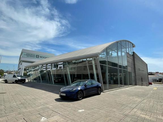 New Tesla showroom opens in Malaga city