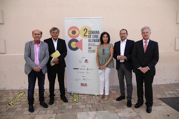 Representatives of SUR with organisers and authorities. 