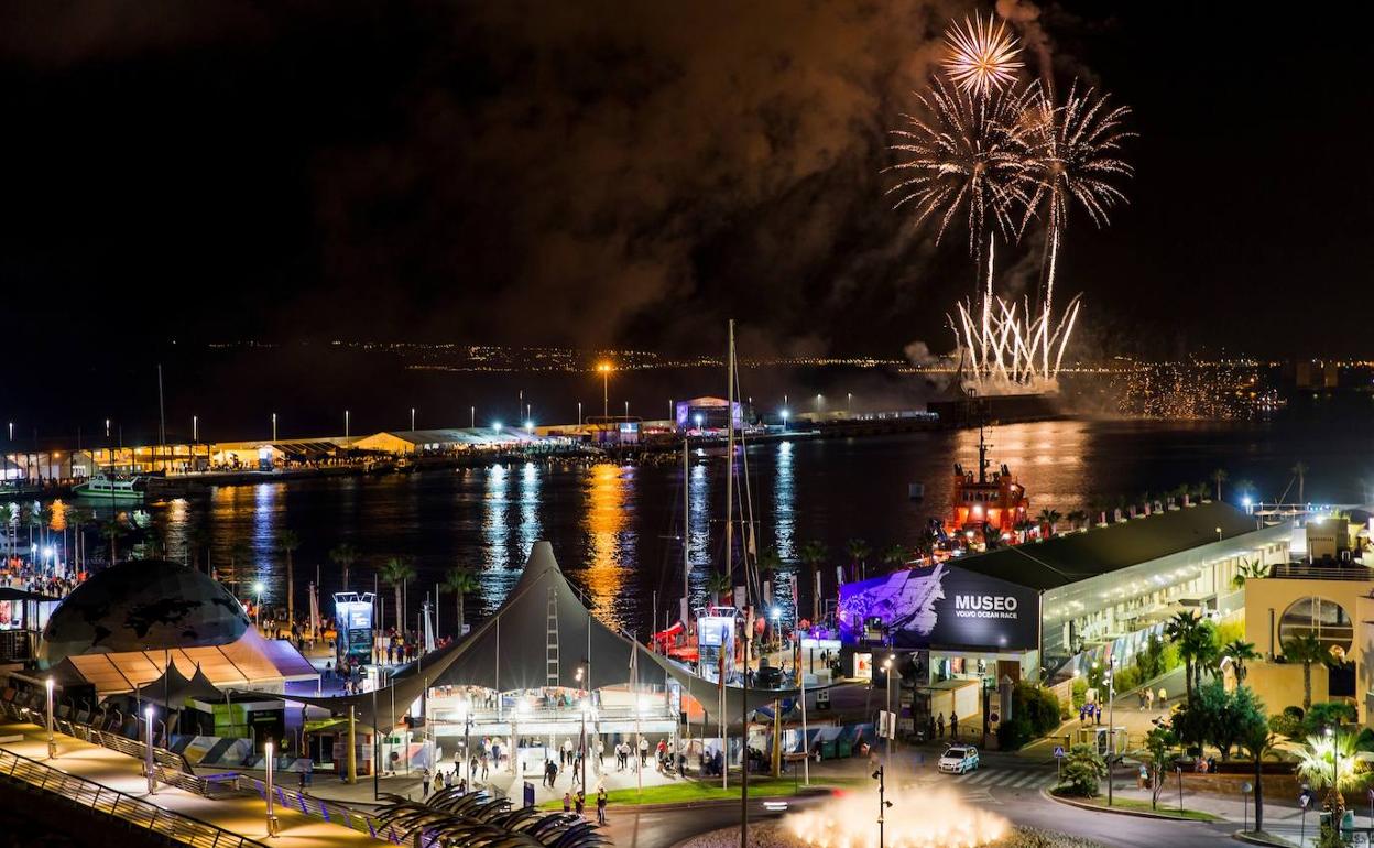 Fuegos artificiales durante la apertura de la Race Village de la edición 2017-18