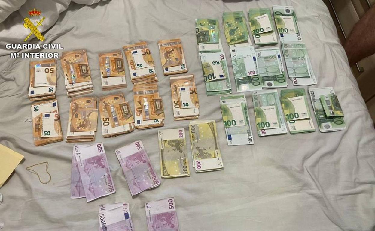 Dinero robado en la operación 'Exiliados' 