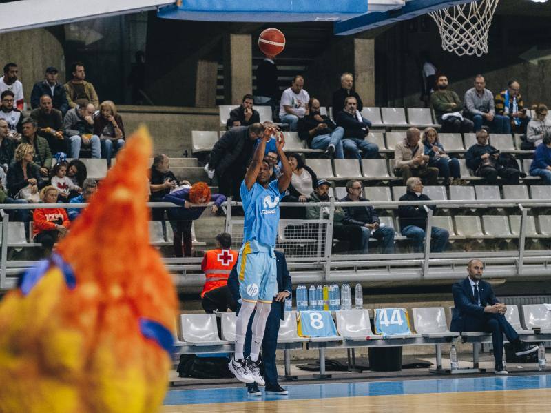 Fotos: Remontada del HLA Alicante ante el histórico Estudiantes