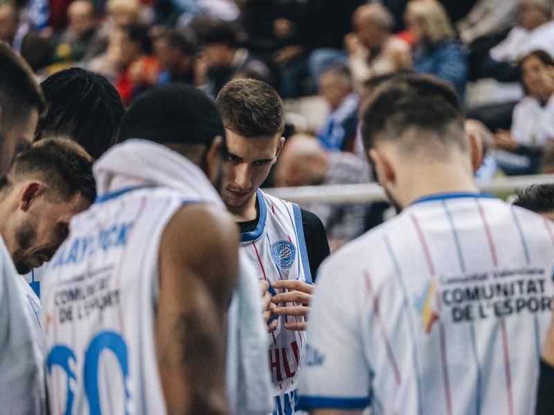 Fotos: Remontada del HLA Alicante ante el histórico Estudiantes