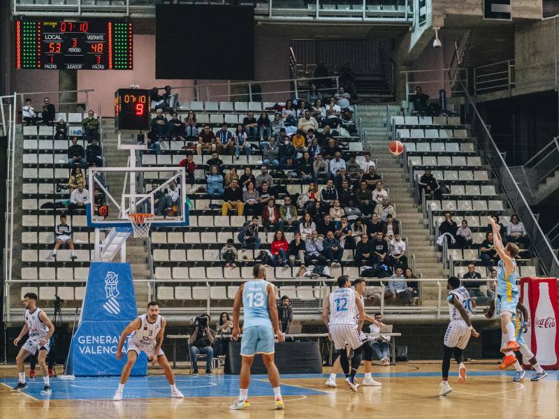 Fotos: Remontada del HLA Alicante ante el histórico Estudiantes