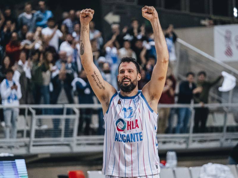 Fotos: Remontada del HLA Alicante ante el histórico Estudiantes