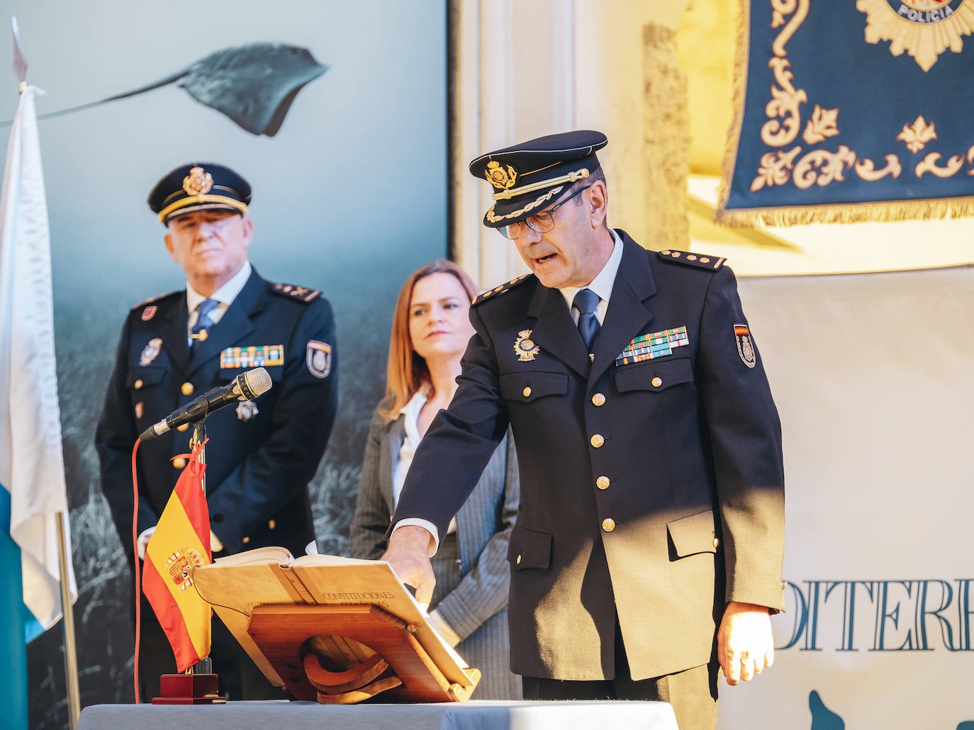 Fotos: Toma de posesión del comisario provincial de Alicante, Manuel Lafuente
