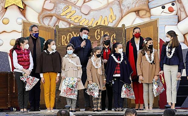 Nochevieja de fiesta en la Plaza del Ayuntamiento: 3.000 bolsas de uvas gratis