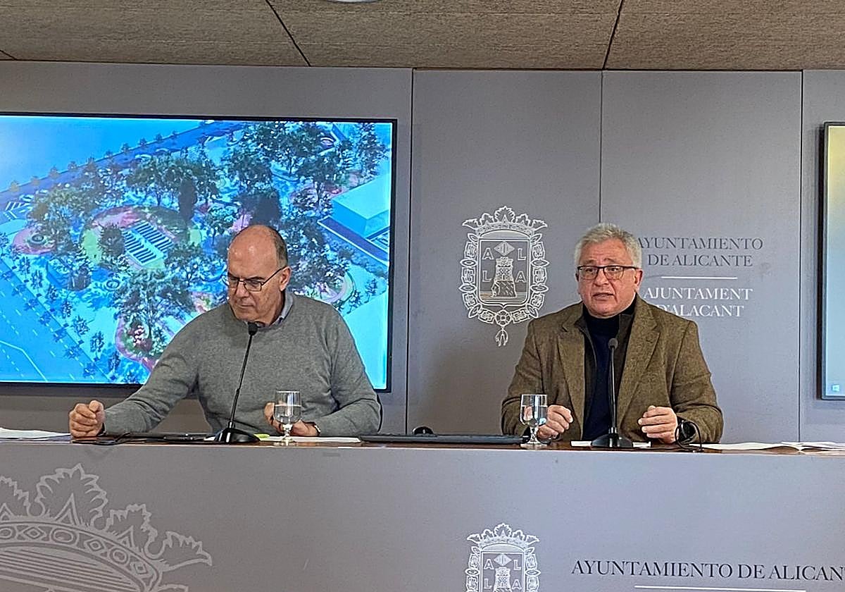 El portavoz adjunto, Manuel Villar, y el portavoz del equipo de gobierno, Antonio Manresa.