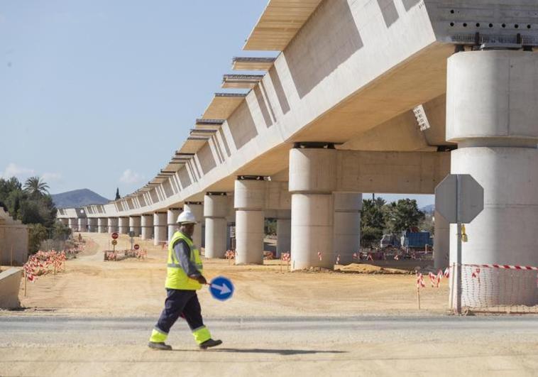 Obras del trazado de la linea del corredor mediterráneo.