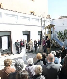 Imagen secundaria 2 - Varios momentos del acto de homenaje a 'Doña Ramona'.