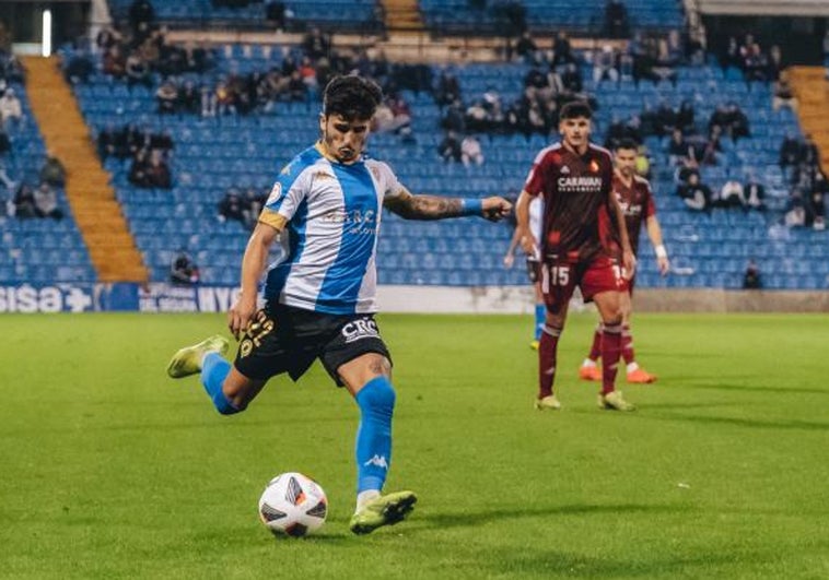Cinco partidos de sanción al herculano Cedrés por llamar «payaso» al árbitro