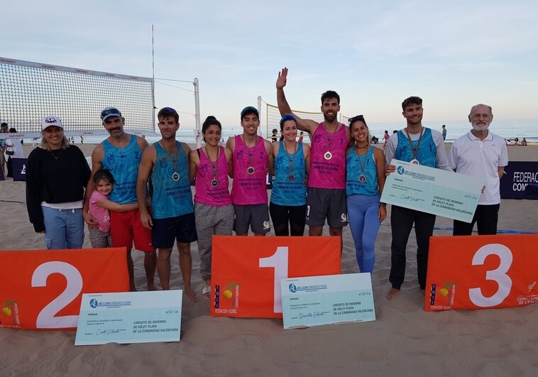 Los alicantinos Moreno y Sanfélix vuelven con victoria en la Playa de San Juan