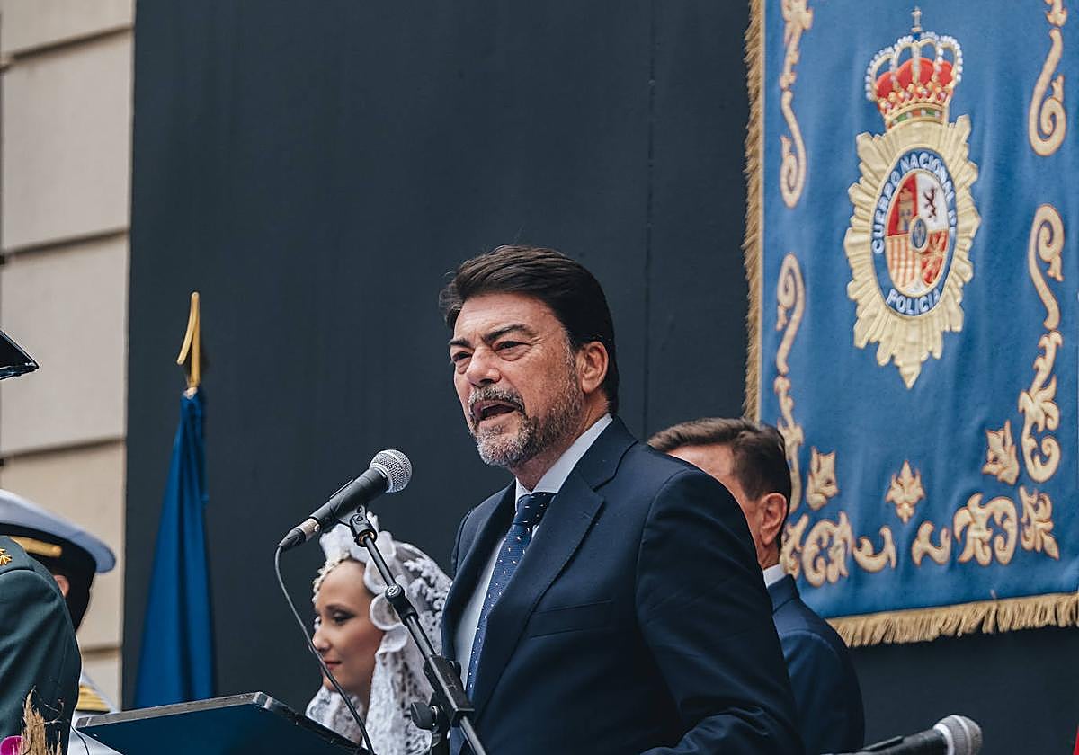 El alcalde, Luis Barcala, en el acto del Día del Cuerpo Nacional de Policía.