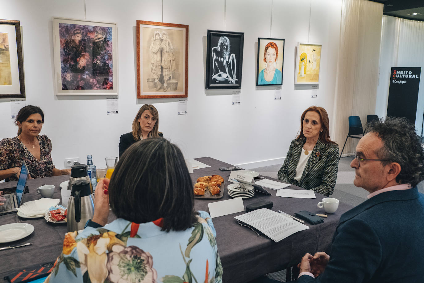 TodoAlicante organiza un desayuno con varios colegios privados de la provincia