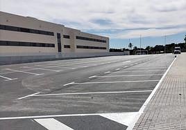 Nuevas plazas de estacionamiento junto al IES Vicente Verdú de Elche.
