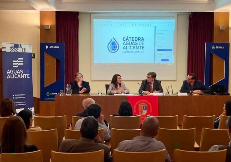 La Universidad de Alicante acoge la iniciativa de Hidraqua 'Climas para el Cambio'