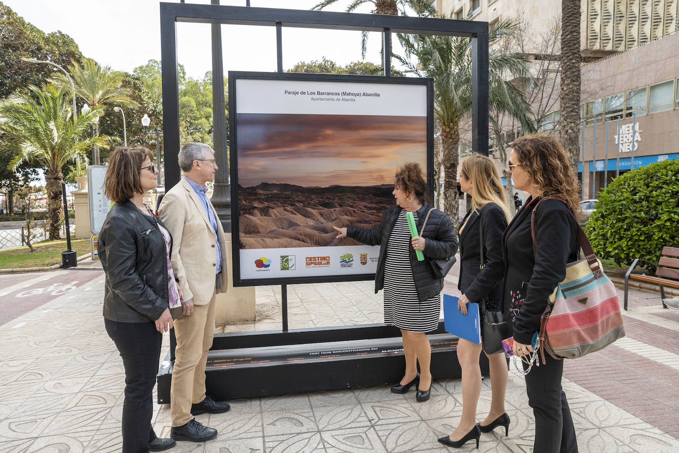 Alicante inaugura la exposición &#039;Viaje a un Destino Singular&#039;