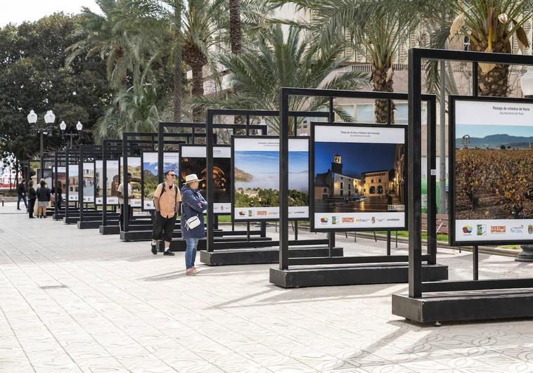Alicante inaugura la exposición 'Viaje a un Destino Singular'