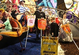 Las imágenes de la fiesta fallera en Dénia