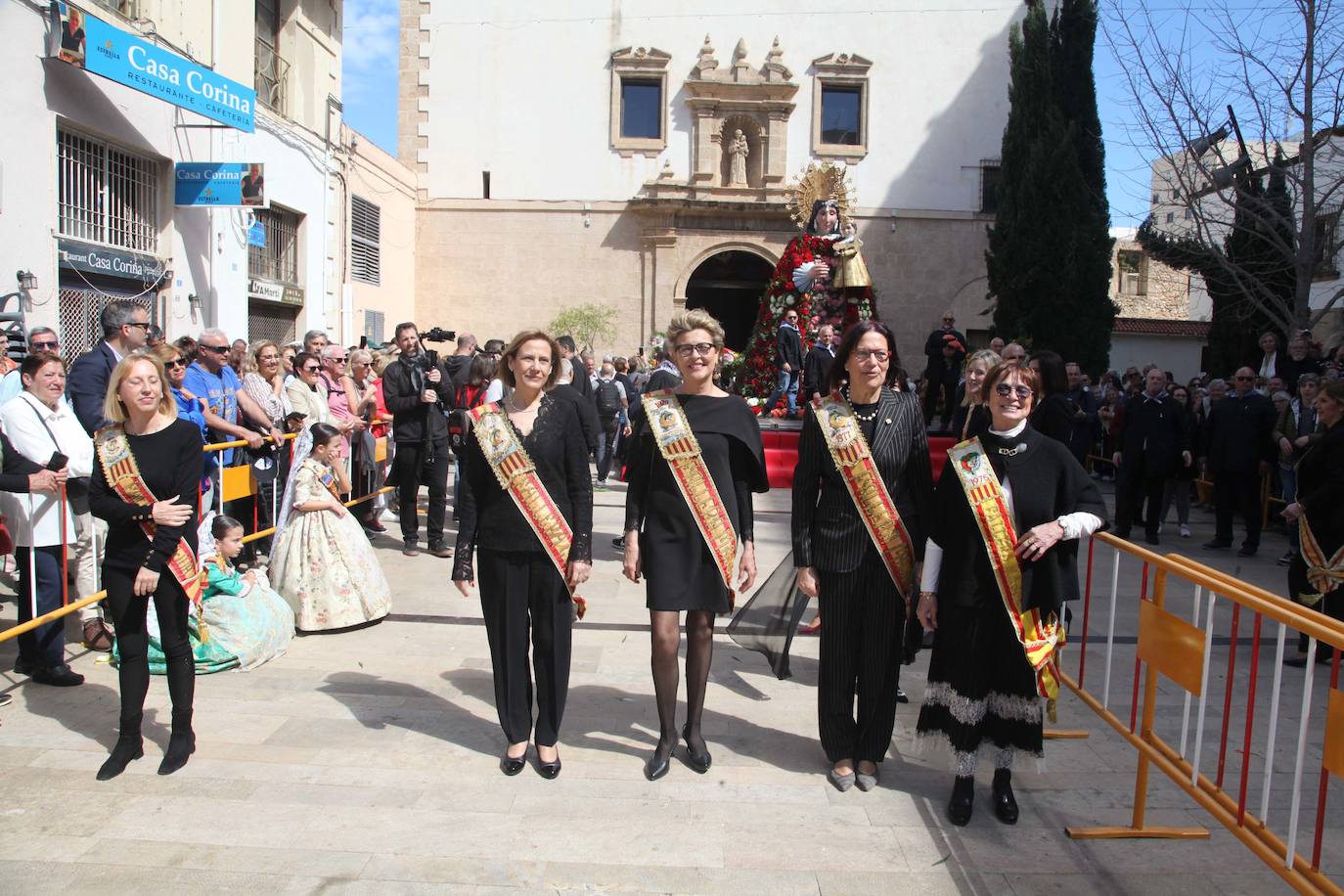 Dénia viste a la Virgen