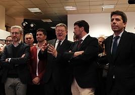 Ximo Puig, junto al alcalde de Alicante y el presidente de la Diputación, entre otras autoridades presentes en el acto.
