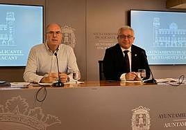 El portavoz del equipo de gobierno y concejal de Medio Ambiente, Manuel Villar, con el portavoz adjunto y edil de Cultura, Antonio Manresa.