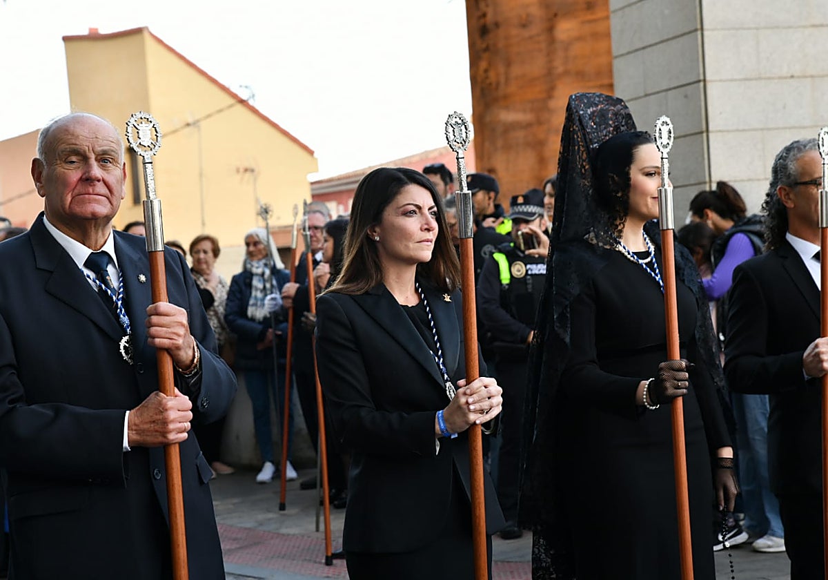 Macarena Olona desfila con El Morenet por el Raval Roig