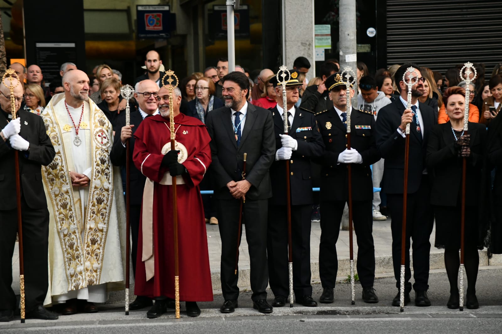 La imponente Santa Cena vuelve a las calles de Alicante
