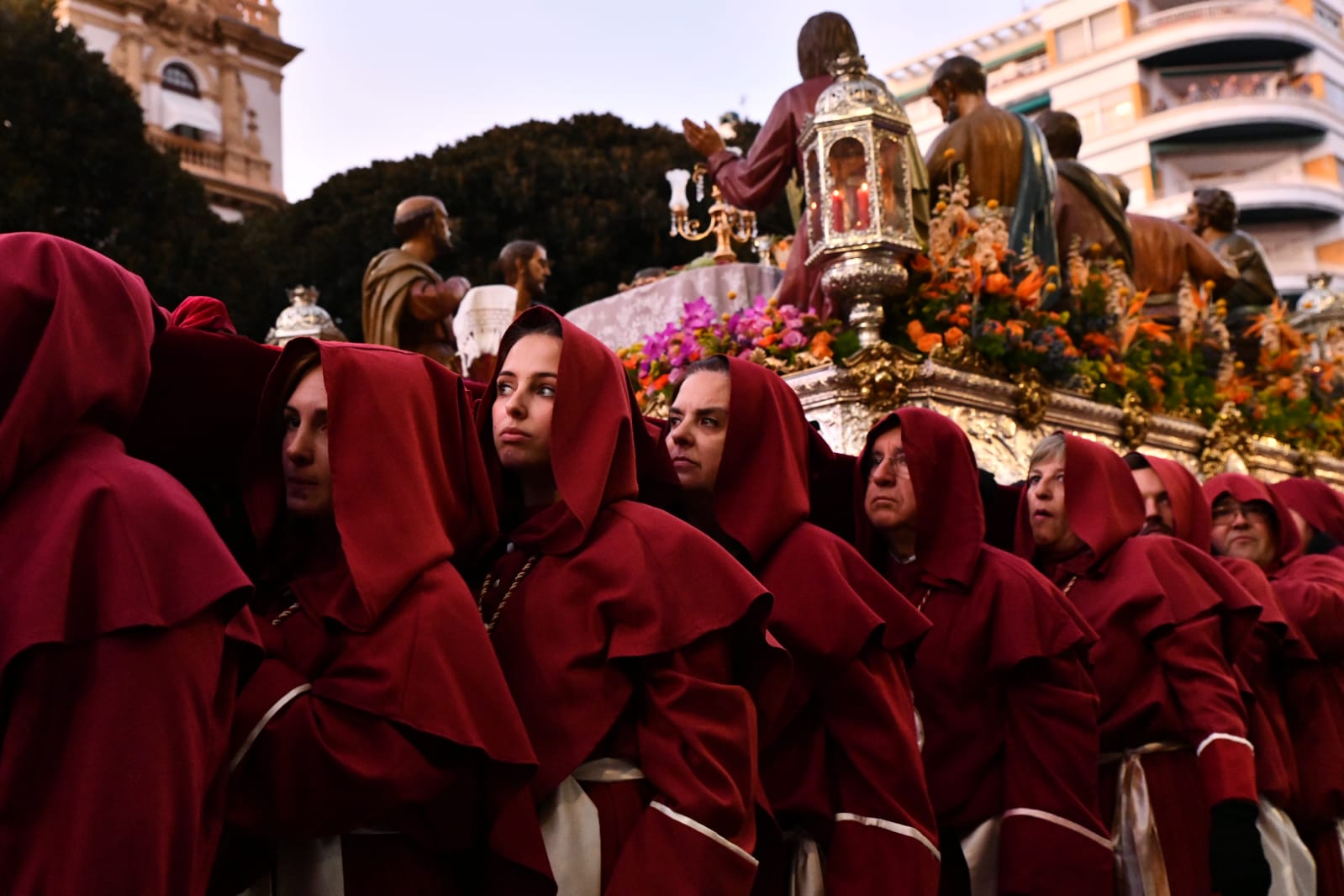 La imponente Santa Cena vuelve a las calles de Alicante