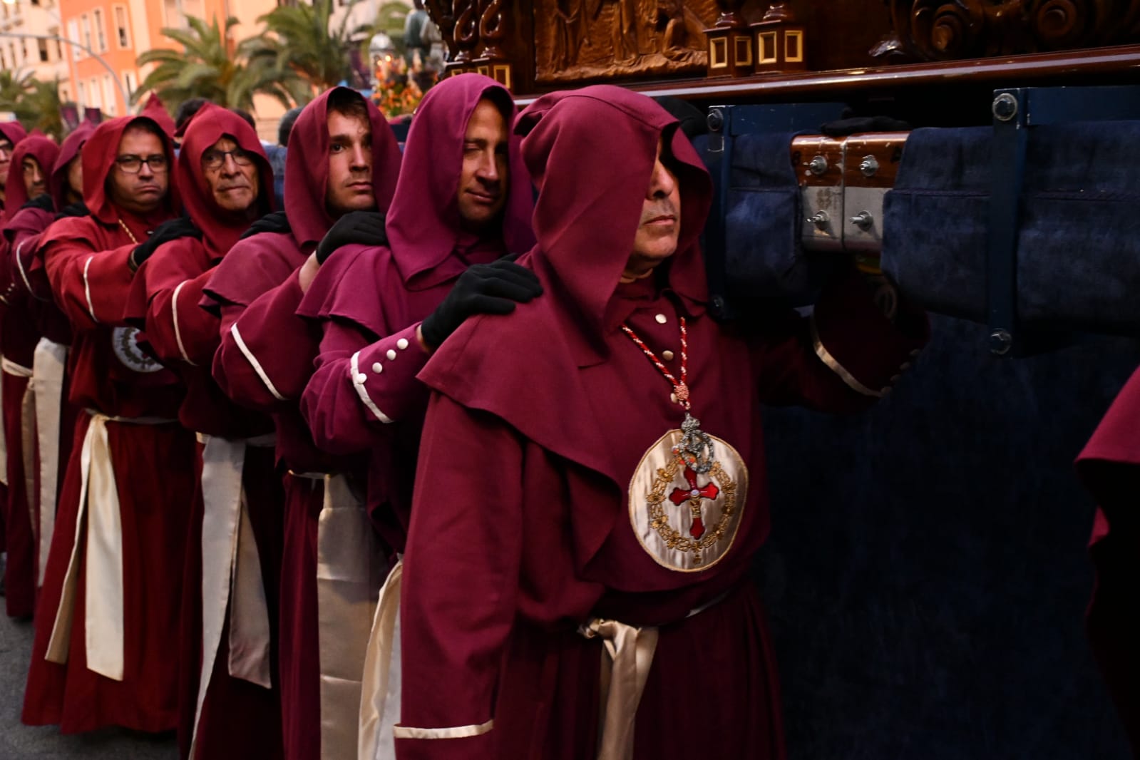 La imponente Santa Cena vuelve a las calles de Alicante