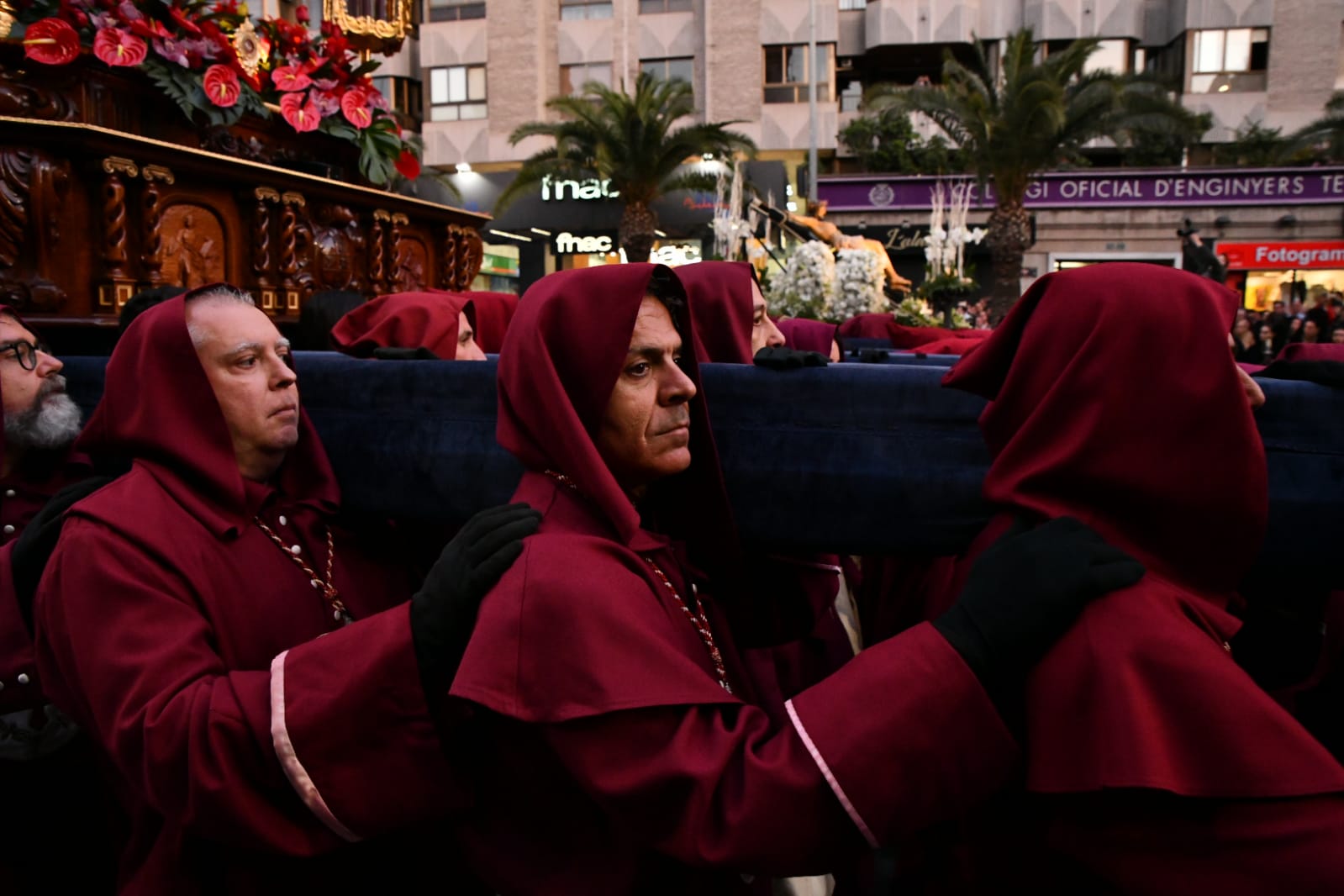 La imponente Santa Cena vuelve a las calles de Alicante