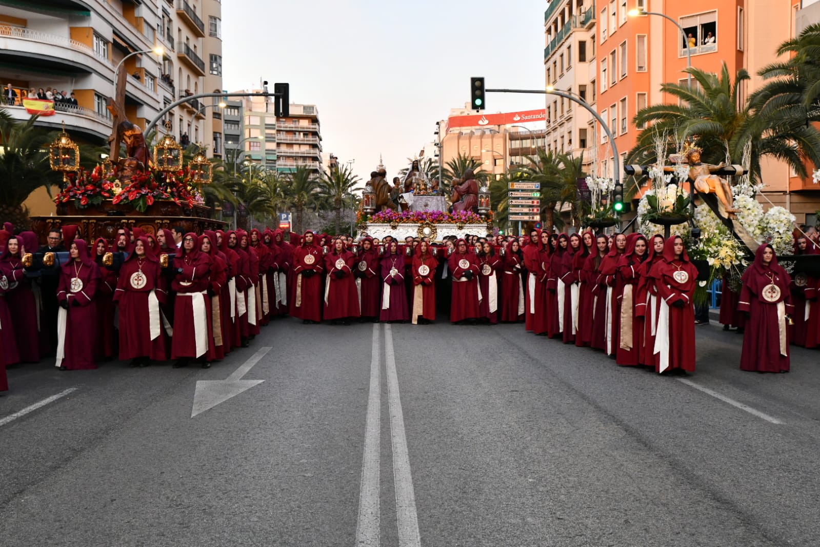 La imponente Santa Cena vuelve a las calles de Alicante