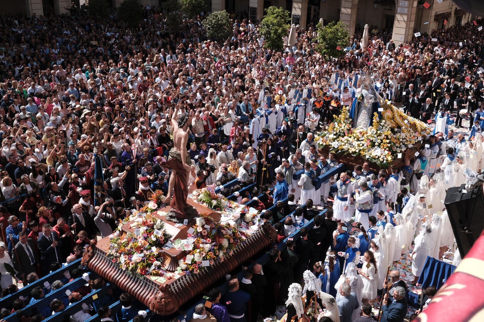 Más de 400.000 aleluyas celebran la Resurrección en Alicante