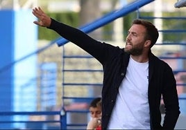 Guille Fernández no volverá a sentarse en el banquillo nuciero