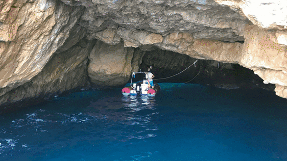 Exploración submarina en el Riu del Moraig.