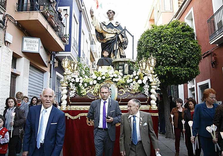 Procesión en el día grande de las Fiestas Patronales y de Moros y Cristianos