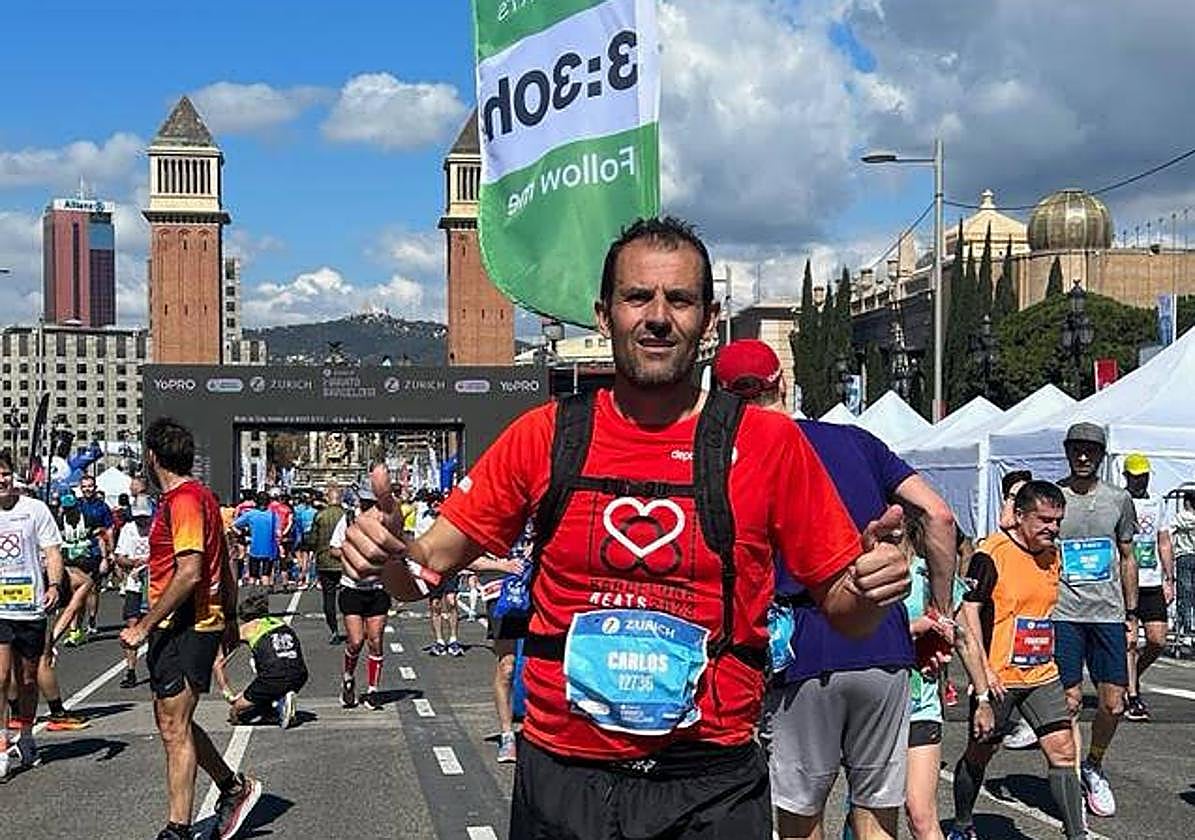 Carlos Siscar, en la maratón de Barcelona, que acabó en tres horas y media.