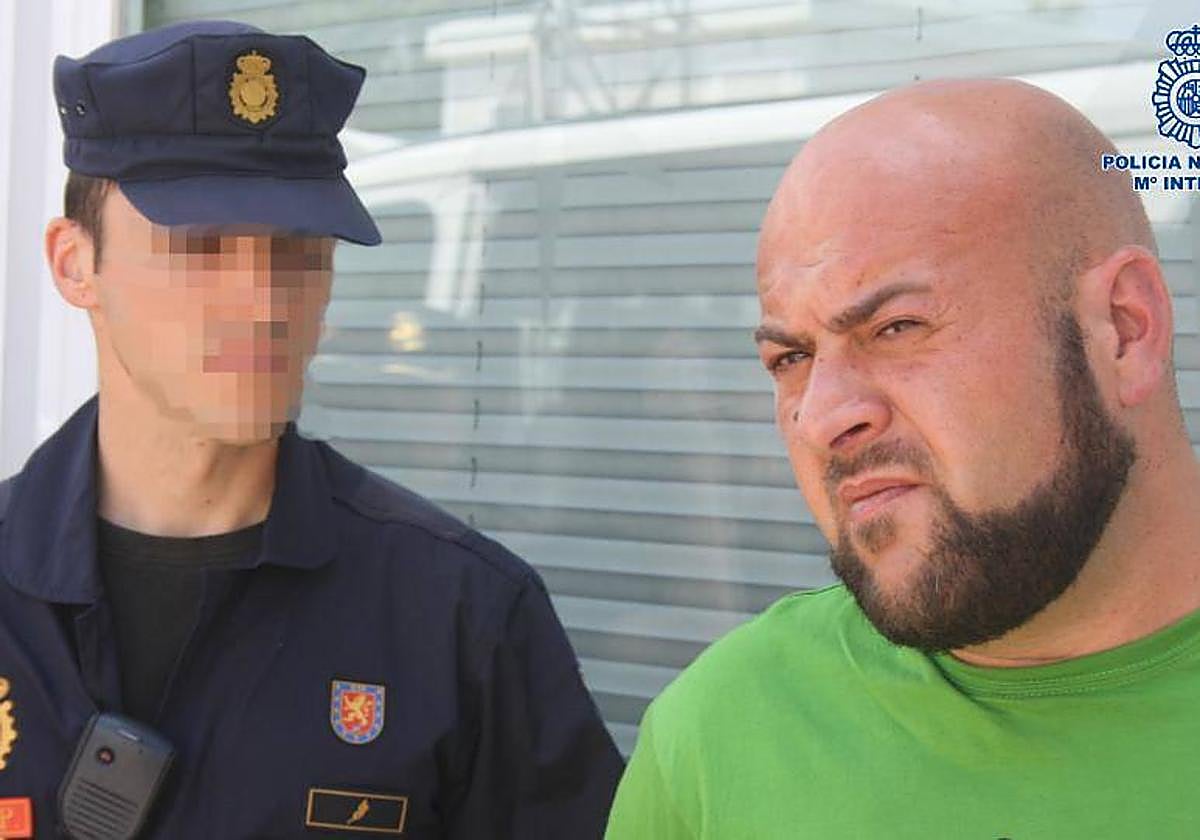 Traslado del miembro de ETA Asier Eceiza Ayerra de Francia a España.