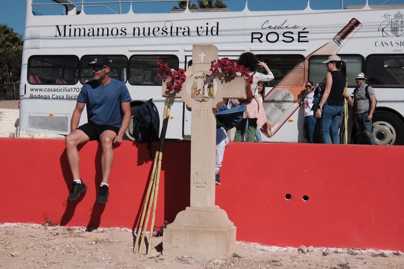 Búscate en las imágenes de la romería de la Santa Faz