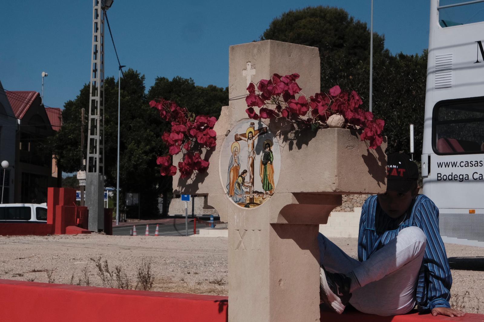 Búscate en las imágenes de la romería de la Santa Faz