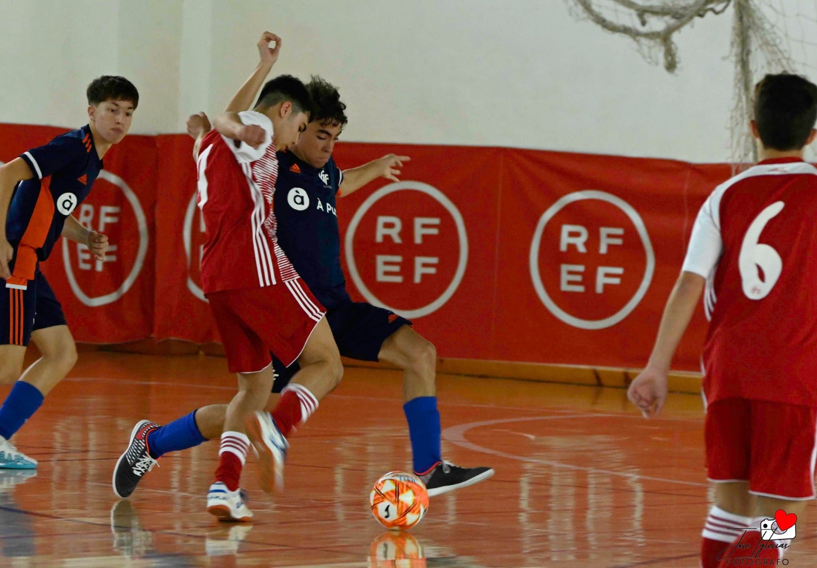 Tres de cinco de la Selección Valenciana Sub-14 de fútbol sala en el Nacional de San Javier