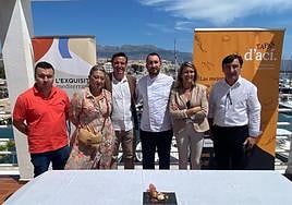 Imagen de la presentación de la tercerda edición de 'Tpas d'açí' en el restarante Bon Vent de Altea