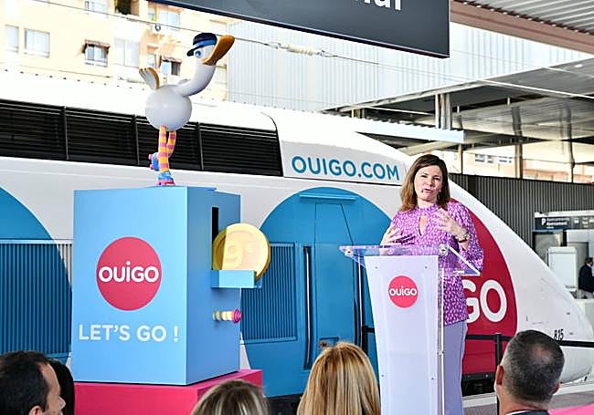 La secretaria general de Transportes y Movilidad, María José Rallo, durante la presentación de la línea