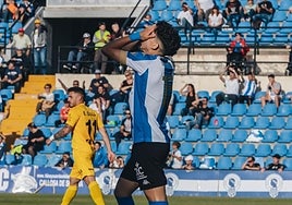 Luque lamenta una ocasión desperdiciada ante el Olot