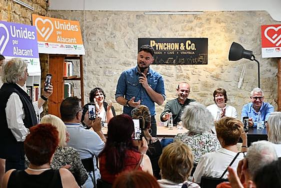 Gabriel Rufián duranet su intervención en Alicante.